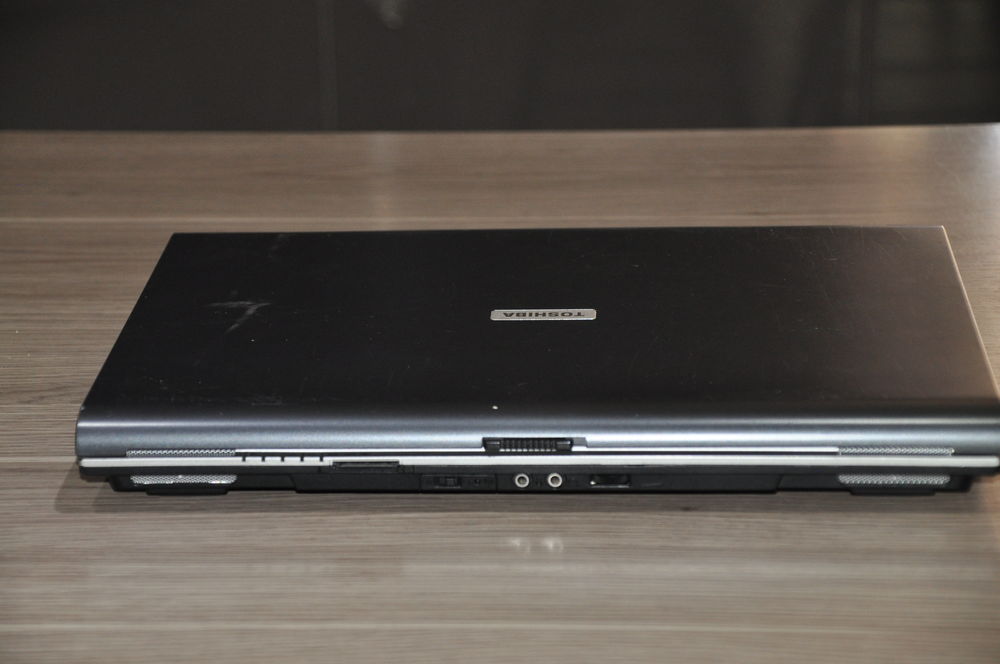 Toshiba Satellite M70-226 de 15,4 pouces Matériel informatique