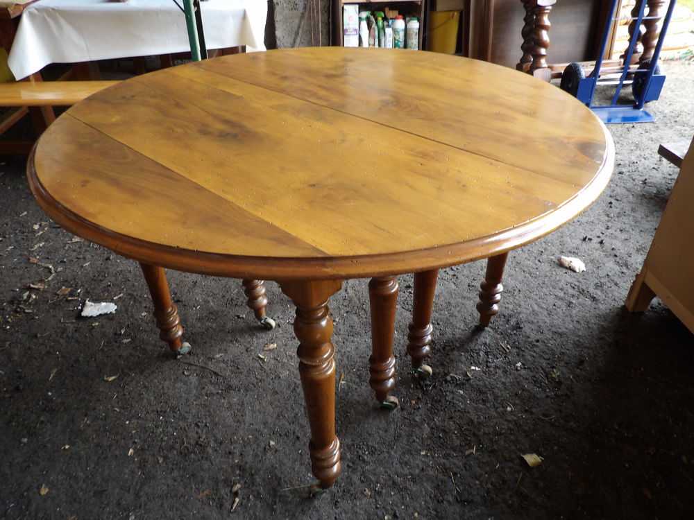 TABLE RONDE en CHENE MASSIF de 115 cm MAXI 115 x 365 cm Meubles