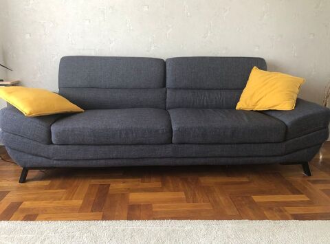 Banquette 3 places BUT MATHIS gris fonc 350 Limoges (87)