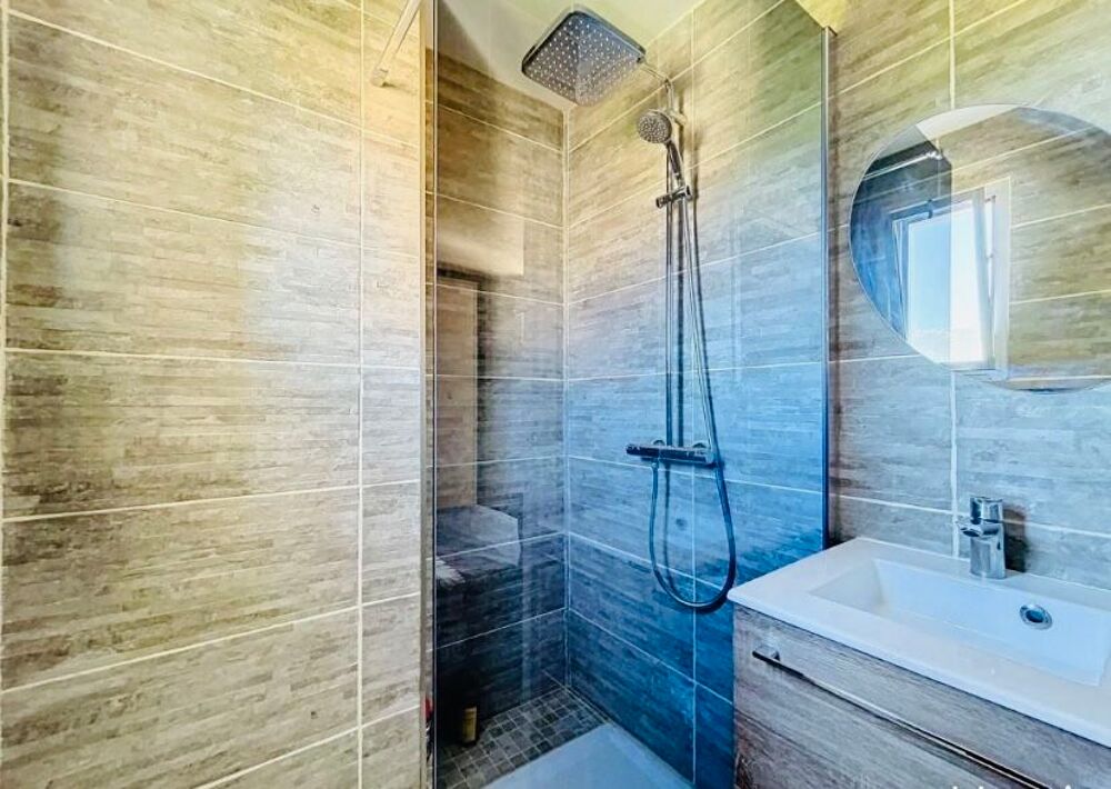 � vendre  Duplex/triplex Toulon (83000)