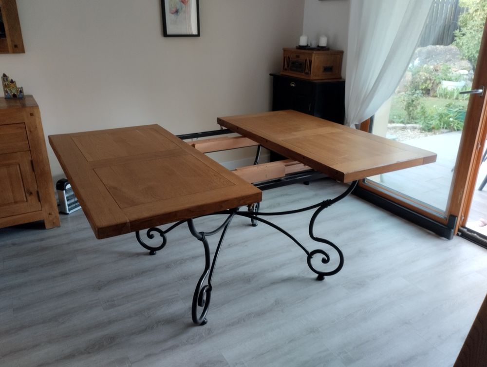 Table en ch&ecirc;ne massif Meubles