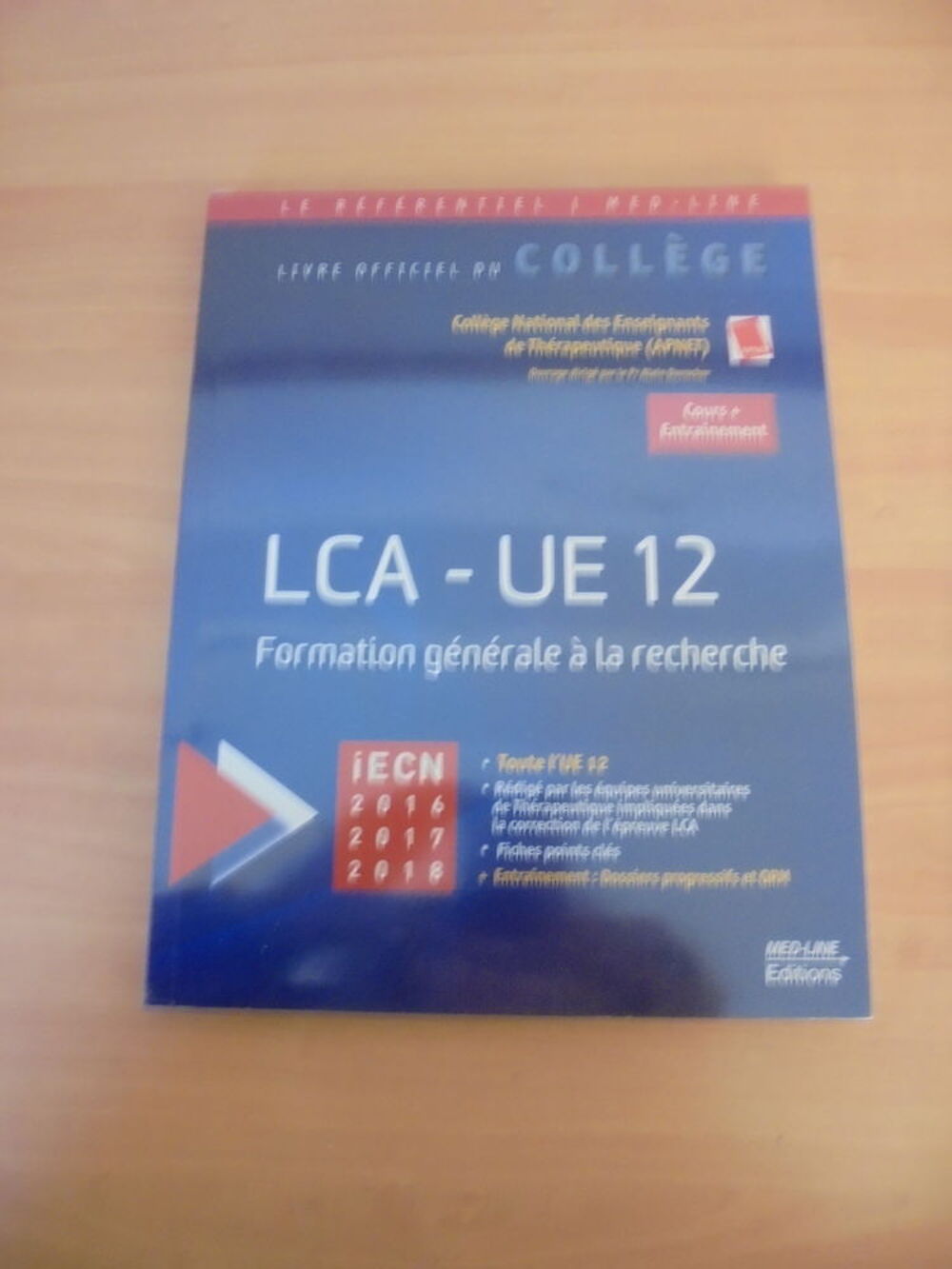 LCA - UE12 (114) Livres et BD