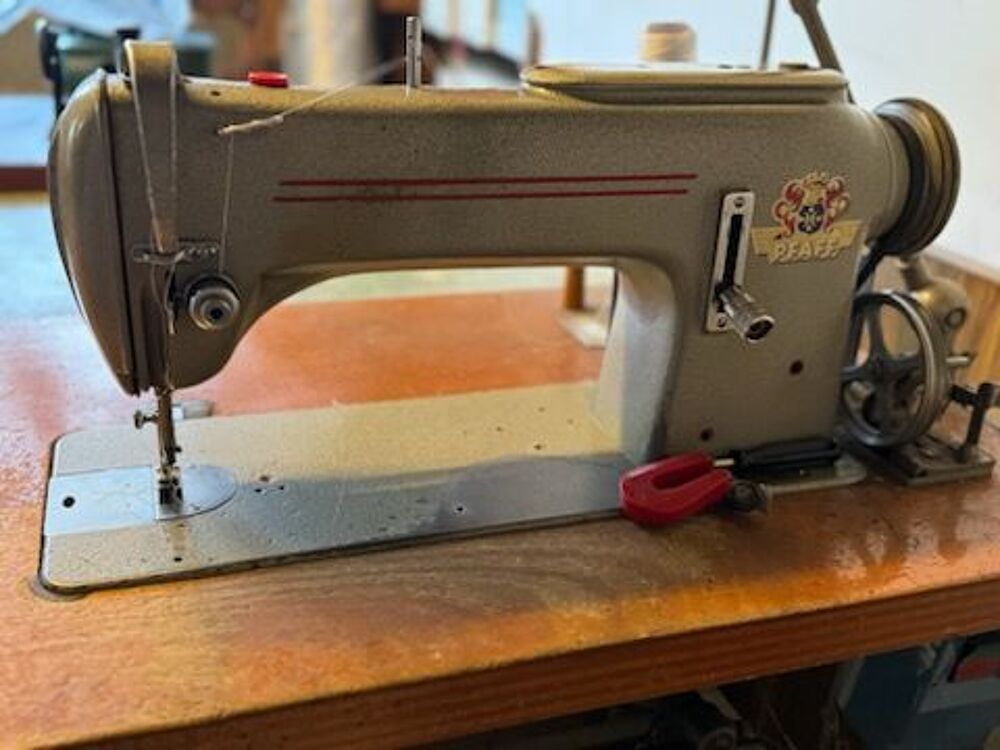Machine &agrave; coudre PFAFF Bricolage