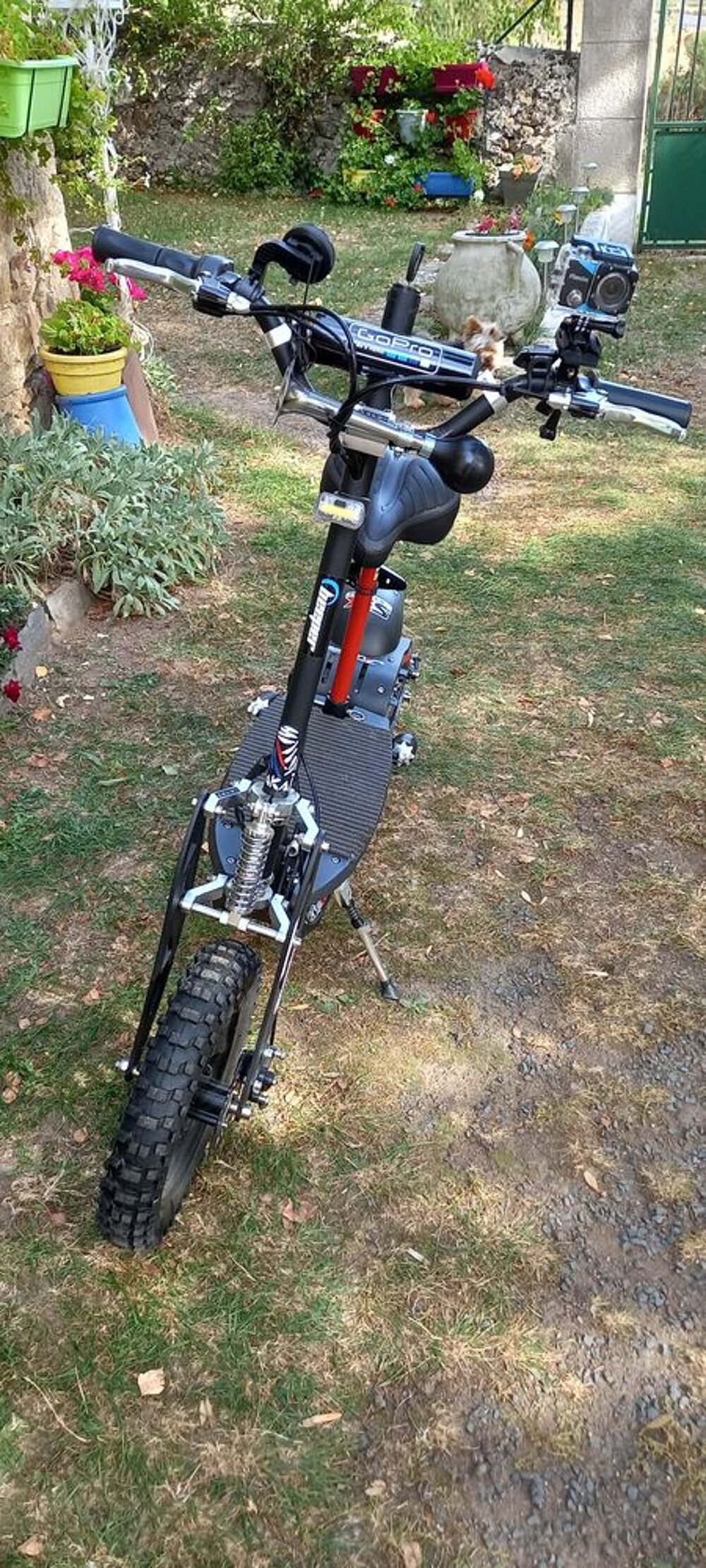 Trottinette &eacute;lectrique 1000 watts. Vélos
