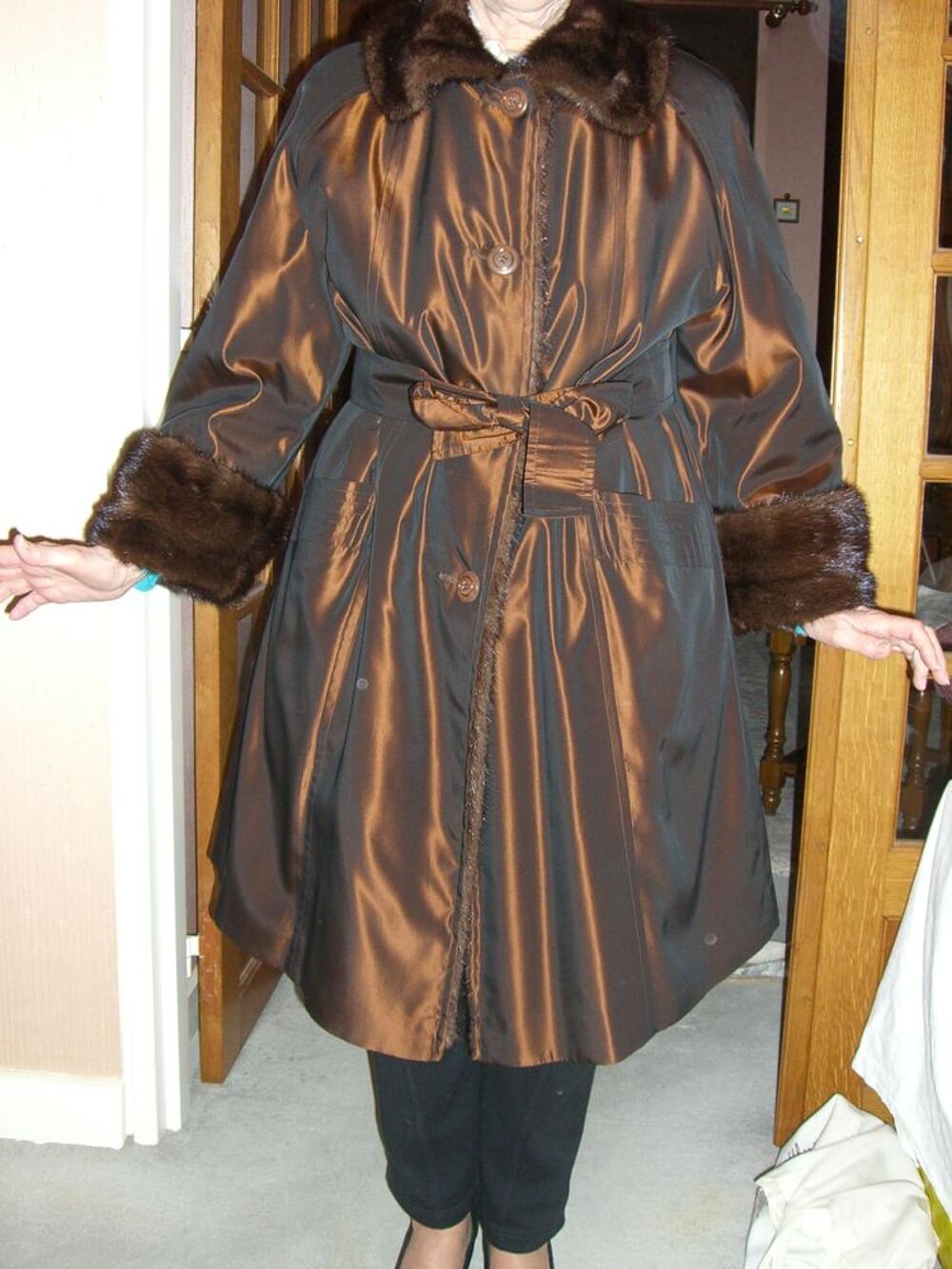 Manteau habill&eacute; doubl&eacute; vison Vêtements
