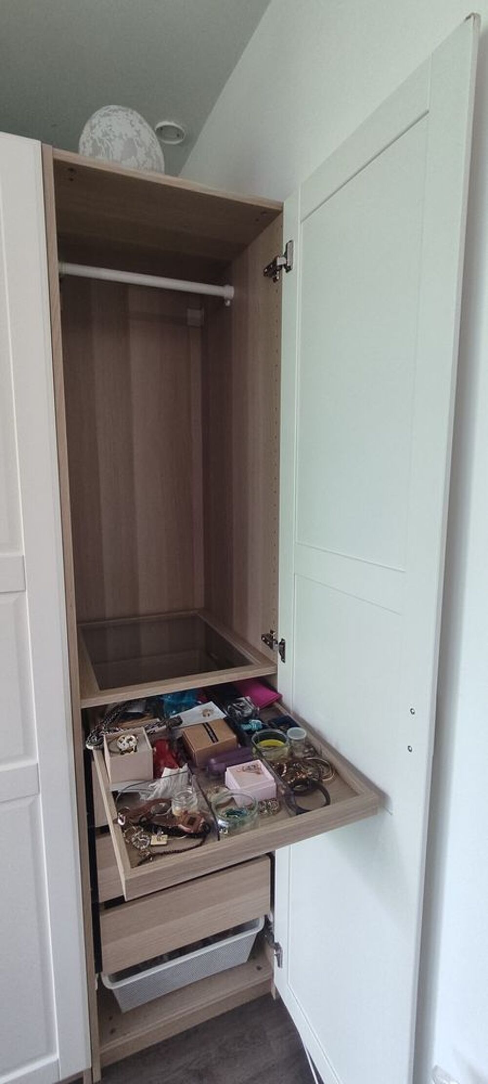 Armoire compos&eacute; IKEA /Prix N&eacute;gociable Meubles