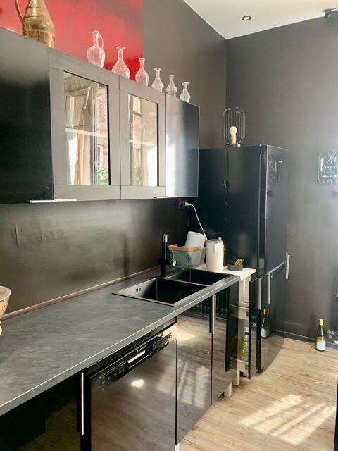   TRES BEL APPARTEMENT PLEIN CENTRE DE PERONNE
Appartement - 8 pi�ce(s) - 166 m�