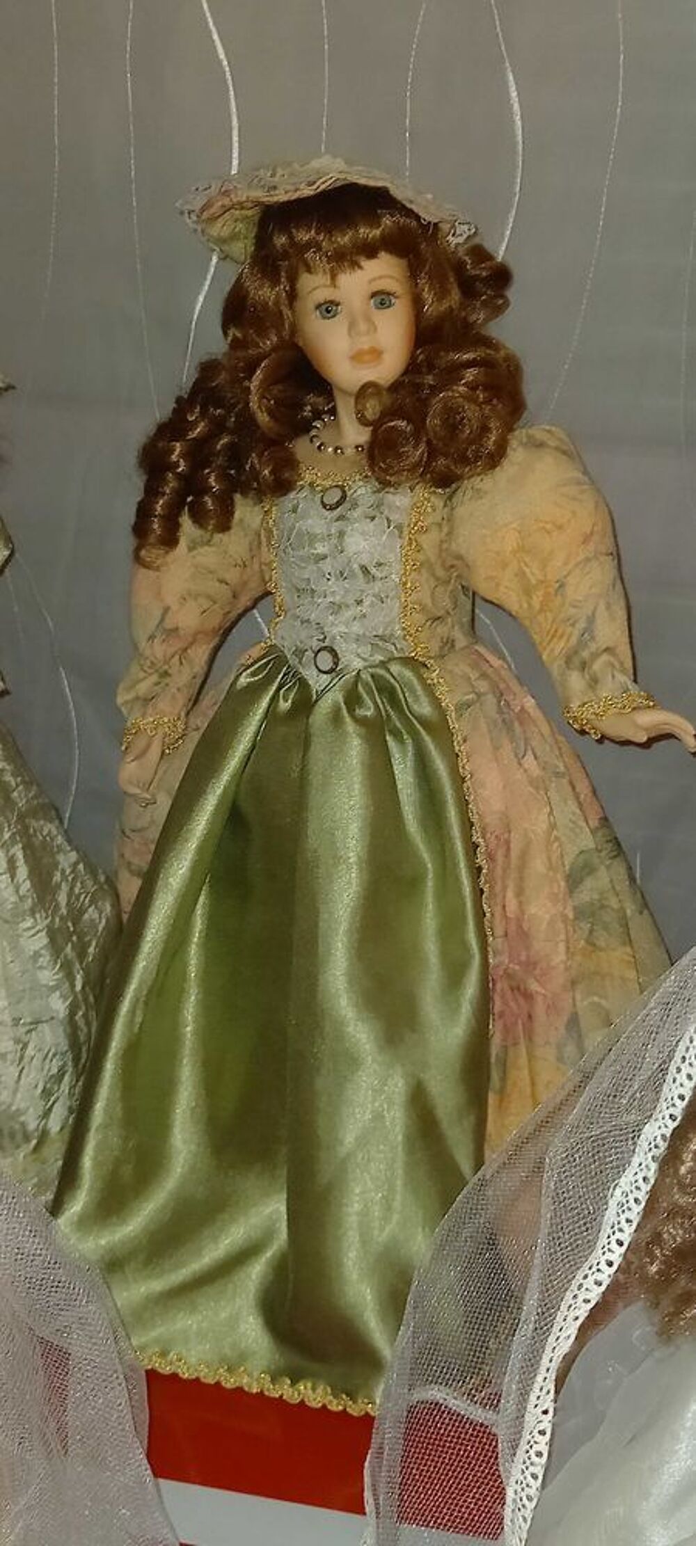 poup&eacute;e porcelaine 