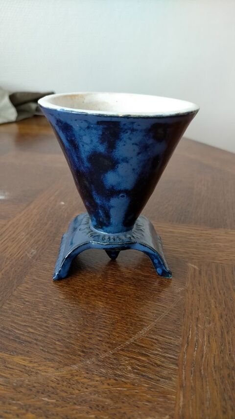 Pot triangle ann�es 30 Paris 1 (75)