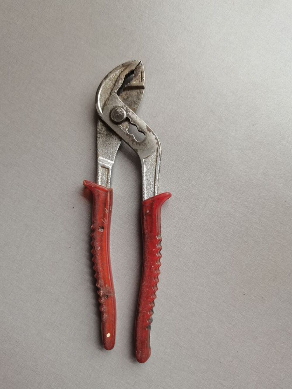 Pince multiprise Bricolage