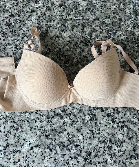 Soutien-Gorge Beige ? Taille 90B ? Neuf ? Bonne Qualité 10 Céret (66)