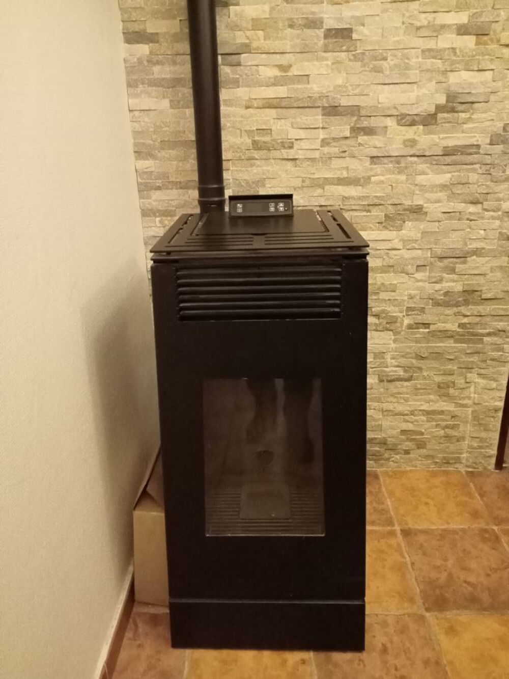 po&euml;le &agrave; granules Electrom�nager