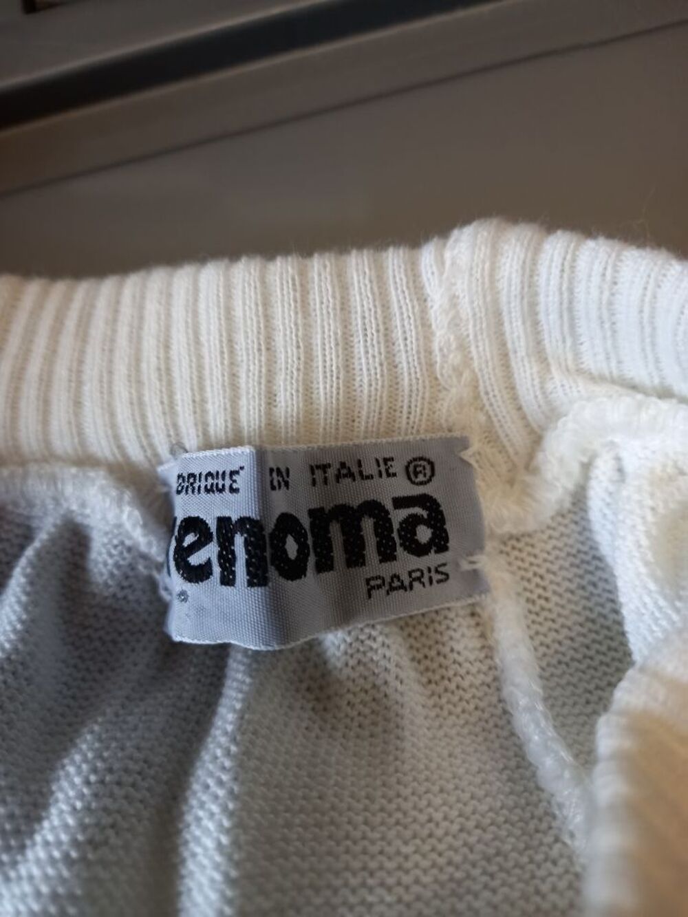 Jupe lainage fin blanche marque Renoma taille 38 Vêtements
