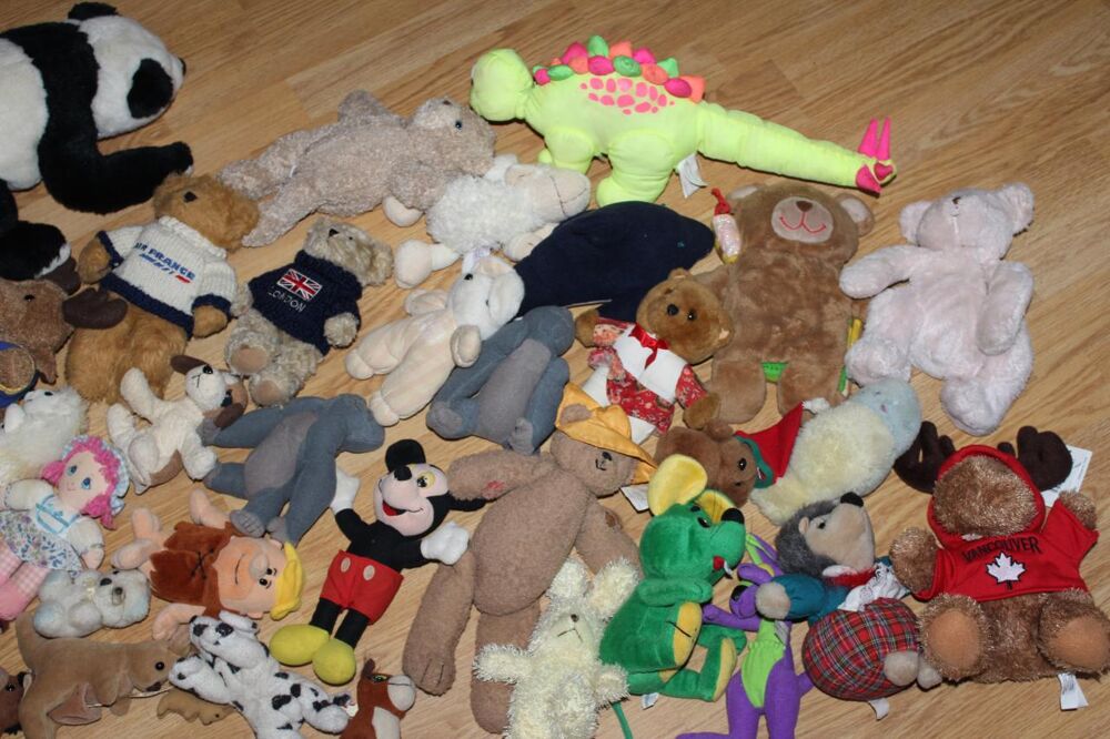 PELUCHES Jeux / jouets