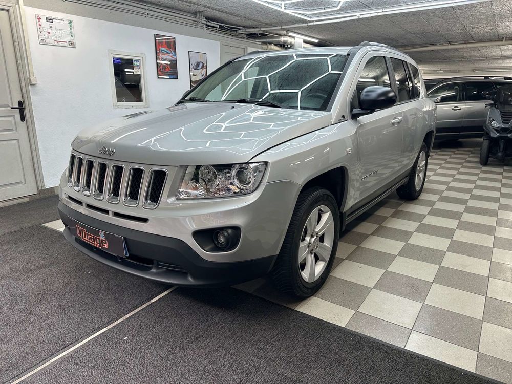 Compass JEEP COMPASS 2.2 CRD SPORT 163CV 4WD 2011 occasion 06600 Antibes