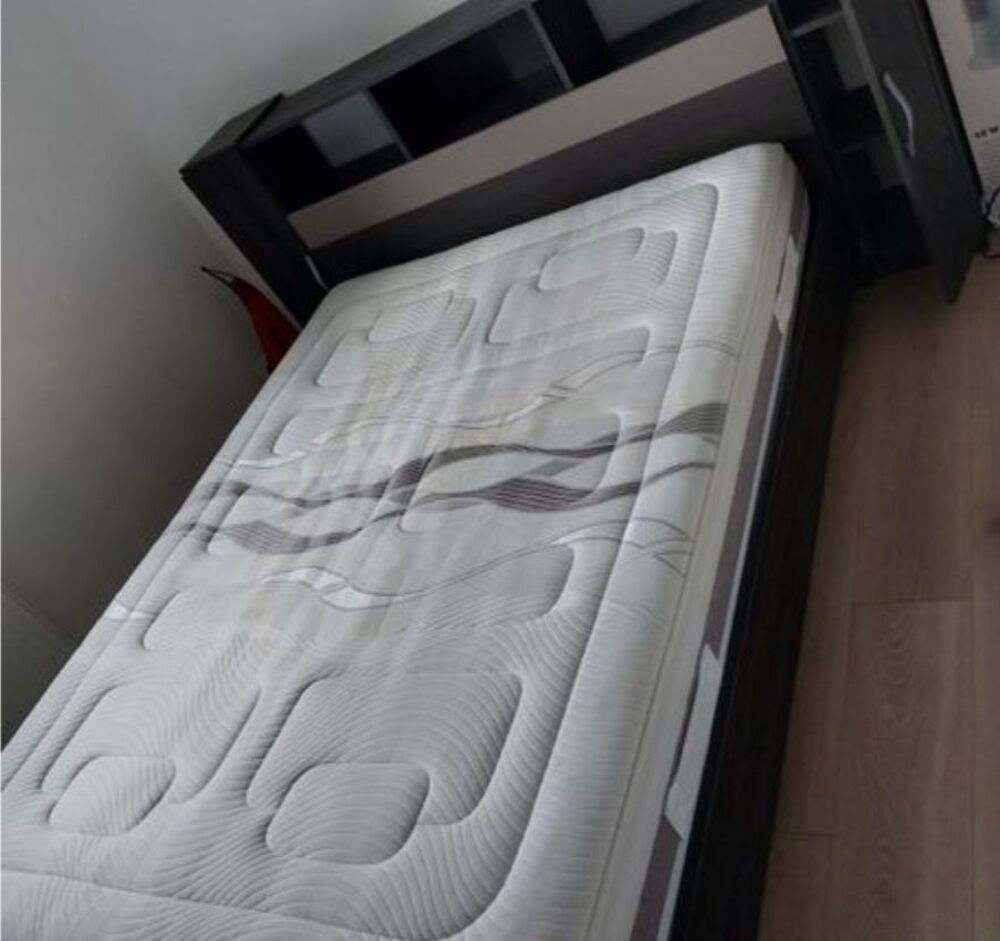 Lit deux places avec rangement et matelas Meubles