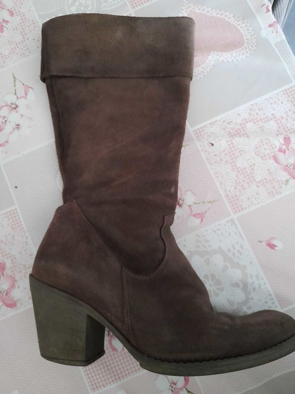 bottines de couleur marron Chaussures