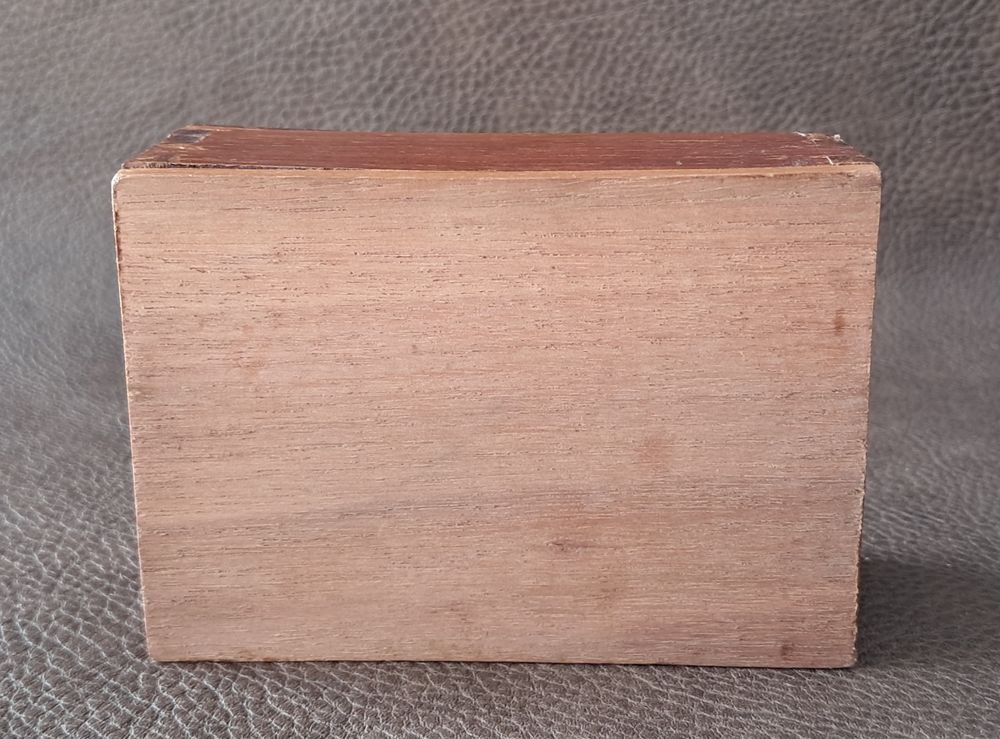 bo&icirc;te en bois et marqueterie Décoration