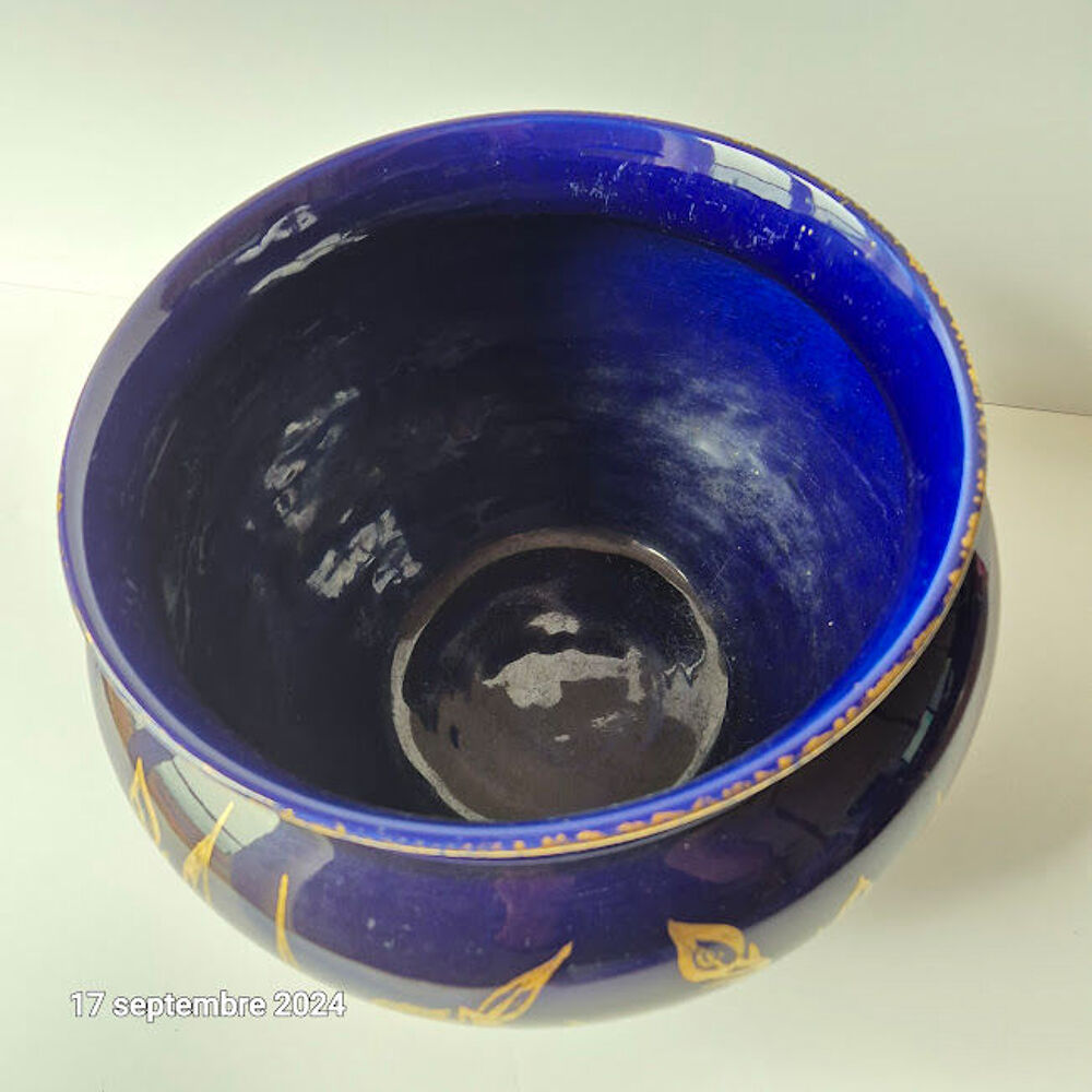 Grand cache pot ancien, Bleu de S&egrave;vres &eacute;maill&eacute; et dorures Décoration