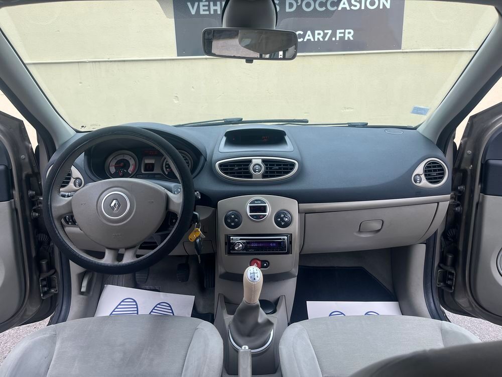 Clio III Clio 1.5 dCi 85 eco2 Privil&egrave;ge 2008 occasion 77170 Brie-Comte-Robert