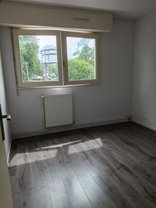  Appartement � louer 4 pi�ces 86 m�