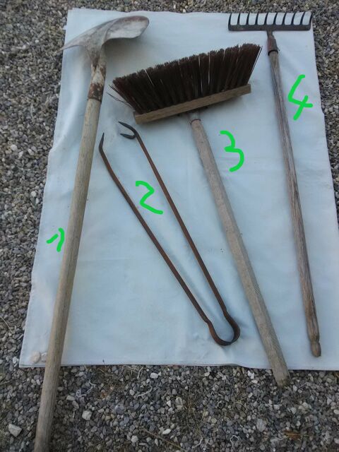 Outils anciens (4) / � l'unit� 3 Cavaillon (84)