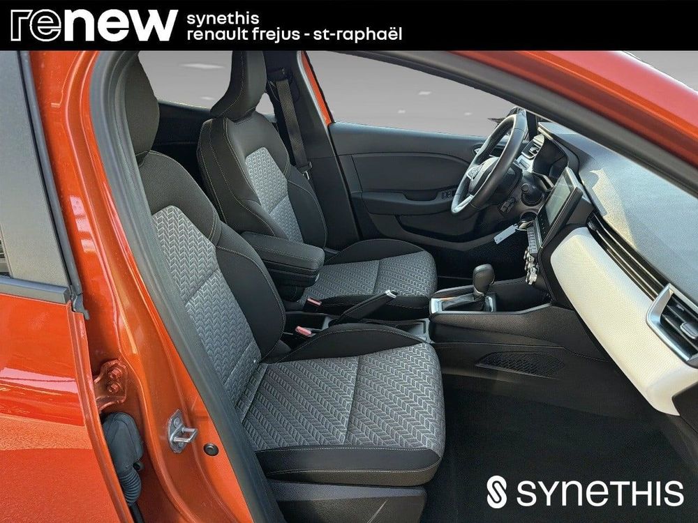 Clio V Clio E-Tech full hybrid 145 Evolution 2023 occasion 83600 Fr&eacute;jus