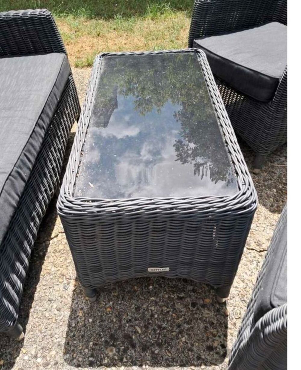 salon de jardin en r&eacute;sine tress&eacute;e Meubles