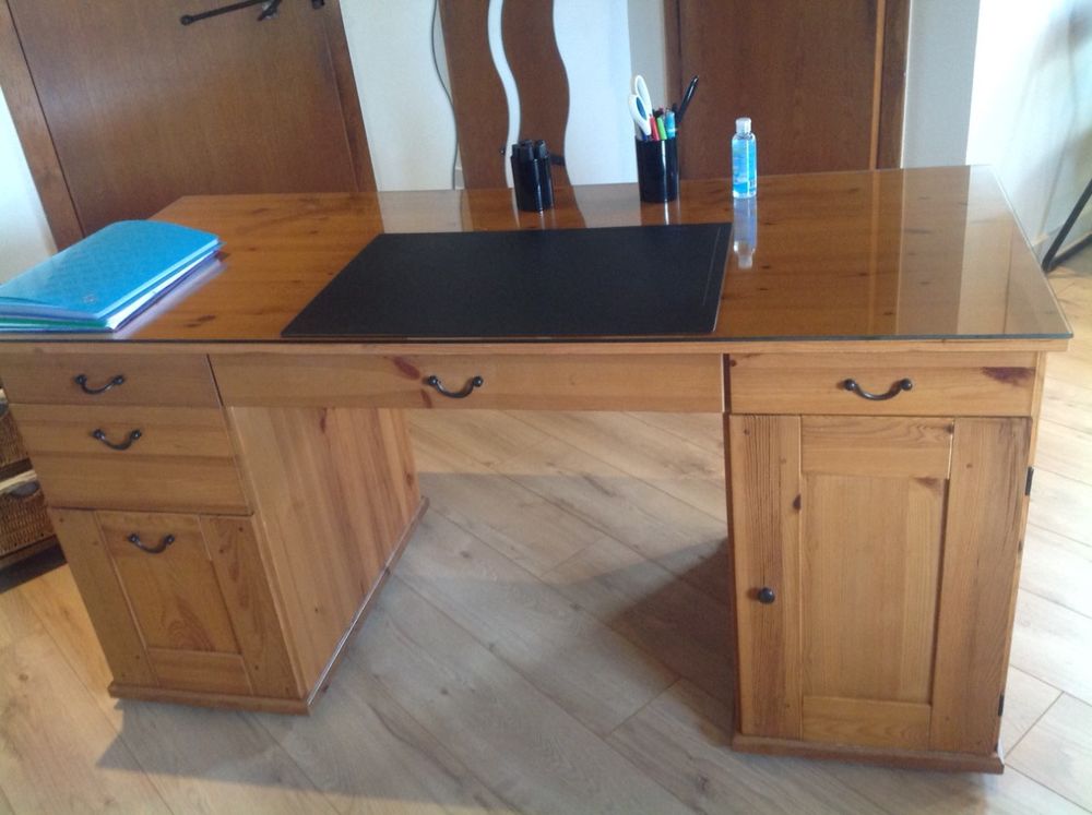 Bureau en bois avec plateau en verre Meubles