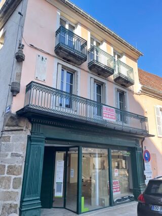  Investissement à vendre 7 pièces 