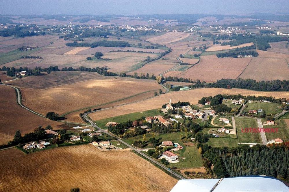 Vente Terrain Terrain A bâtir  dans lotissement proximité village , Gensac