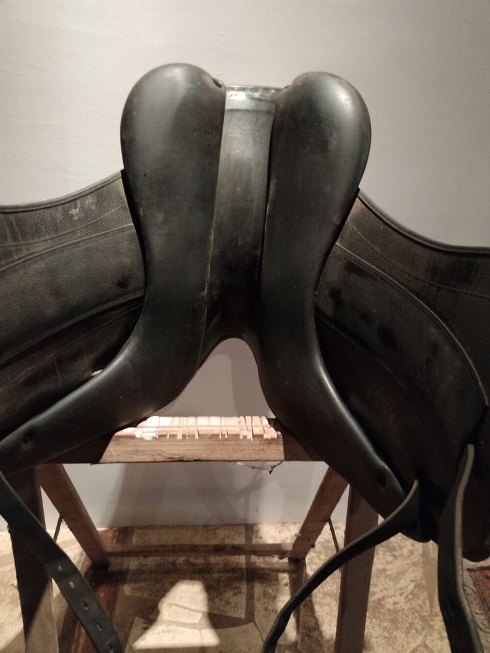 Selle dressage Luc Child&eacute;ric, noire, DSG 17 pouces Sports