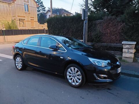 Opel astra Berline 1.6 CDTI 136 ch Start/Stop ecoFL