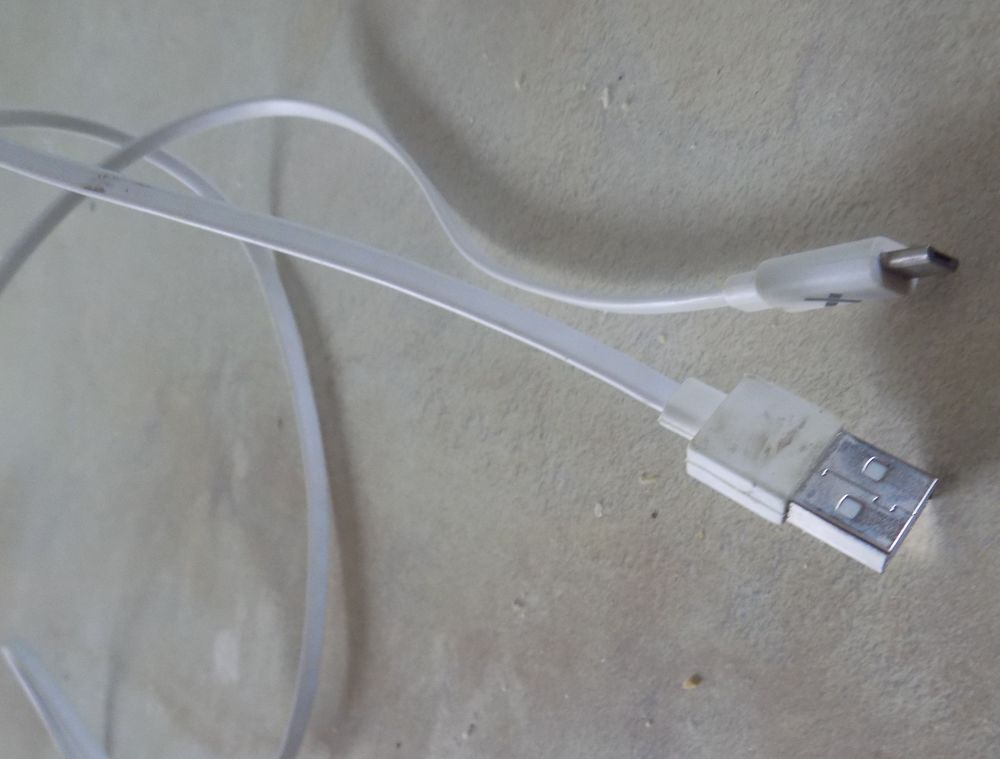 C&acirc;bles et chargeurs Matériel informatique