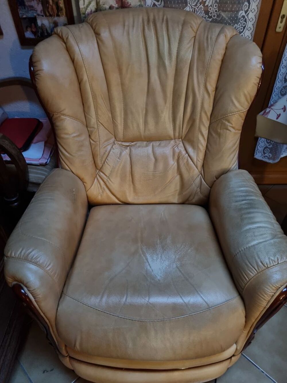 ensemble canap&eacute; cuir et 2 fauteuils Meubles