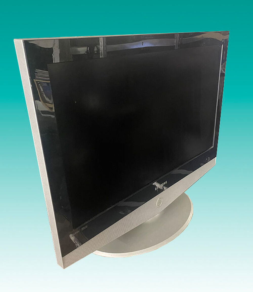 T&Eacute;L&Eacute;VISEUR SAMSUNG LCD LE32R51B Photos/Video/TV