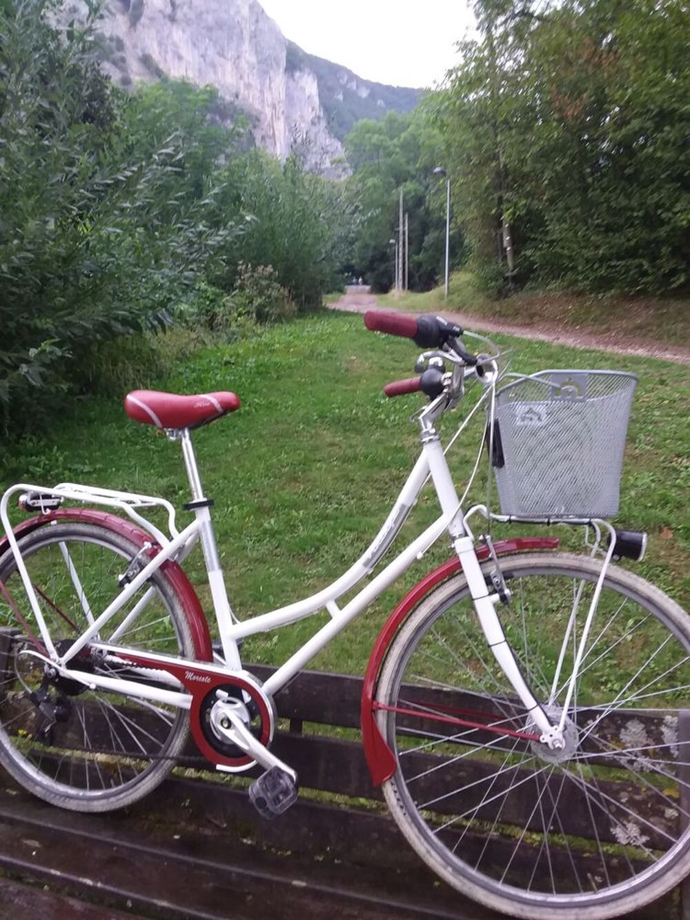 Velo de ville femmes vintage morcote Vélos