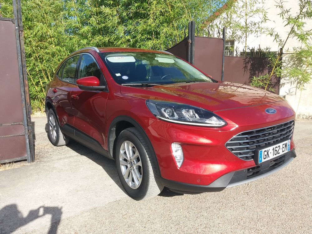 Kuga 2.5 Duratec 190 ch FHEV I-AWD Powershift Titanium 2022 occasion 77250 Veneux-les-Sablons