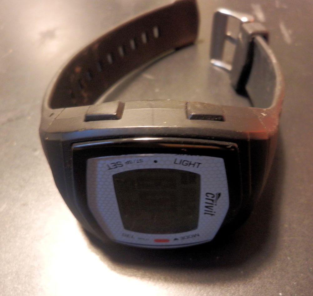 montre cardio-fr&eacute;quencem&egrave;tre Sports