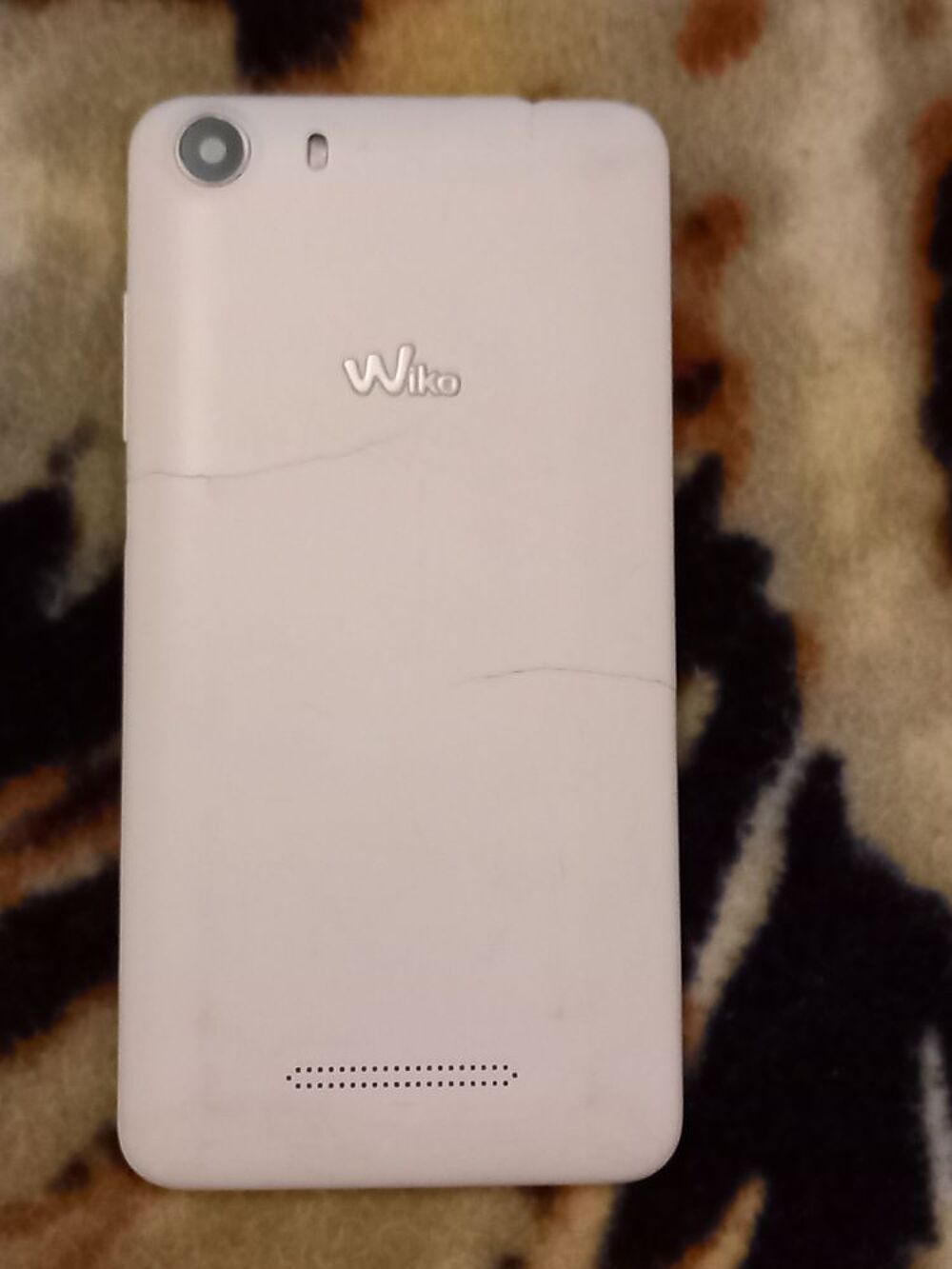 t&eacute;l&eacute;phone wiko lenny2 doubes carte sim tr&egrave;s bon &eacute;tat Téléphones et tablettes