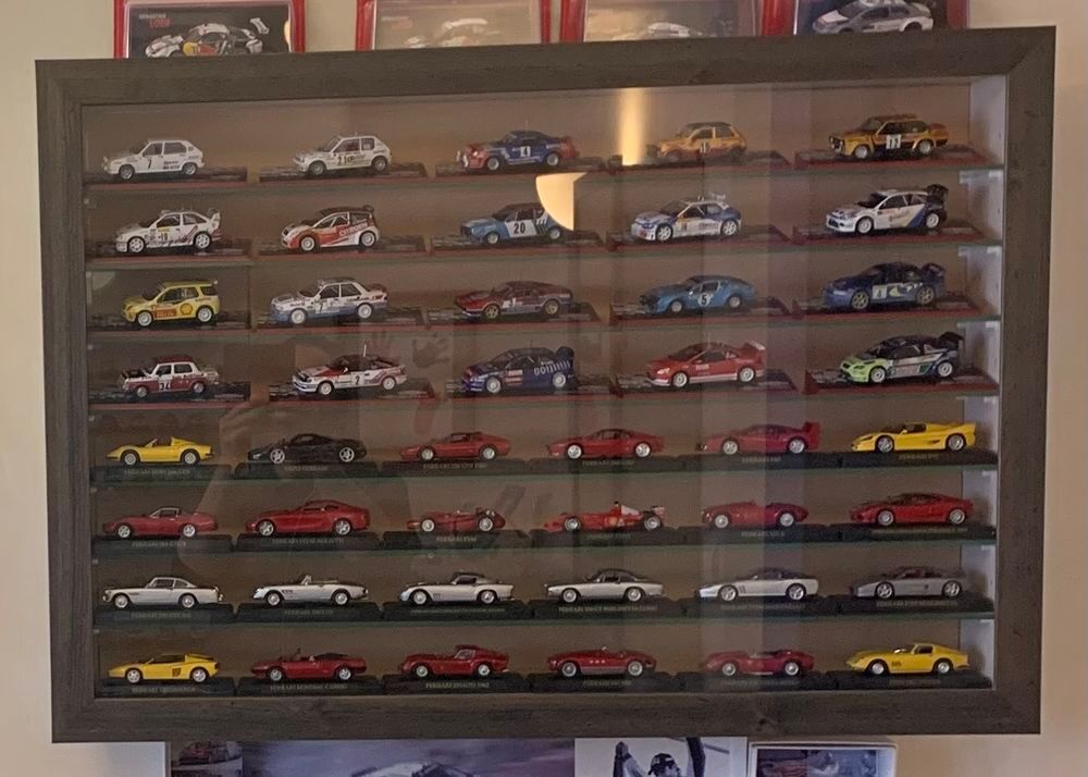 Lot 450 voitures miniatures 1/43 