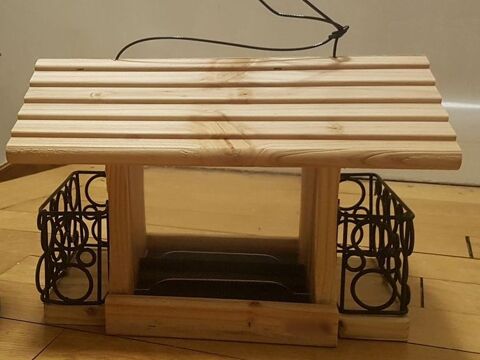 Mangeoires pour oiseaux du jardin 40 45230 La bussi�re