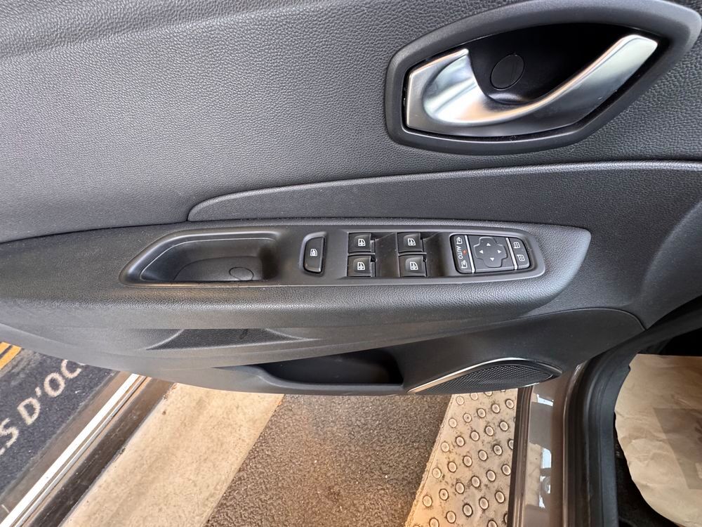 Captur TCe 90 - 19 Business 2020 occasion 84290 Sainte-C&eacute;cile-les-Vignes