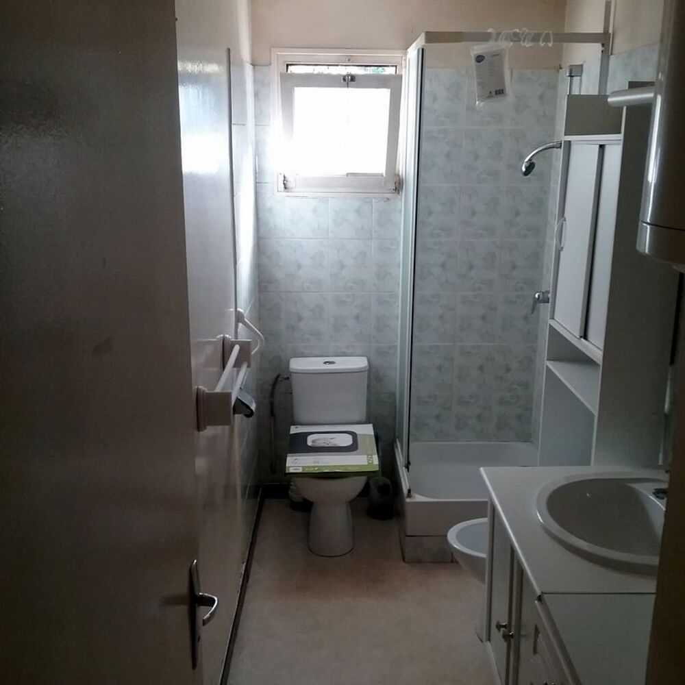 Location Appartement Grand T1 33 m2 au Calme Rez de Chaussée sécurisée Marseille 10