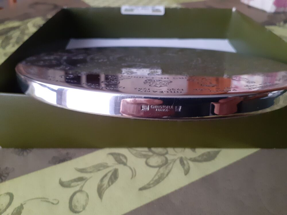 Dessous de plat: poin&ccedil;onn&eacute; CHRISTOFLE 