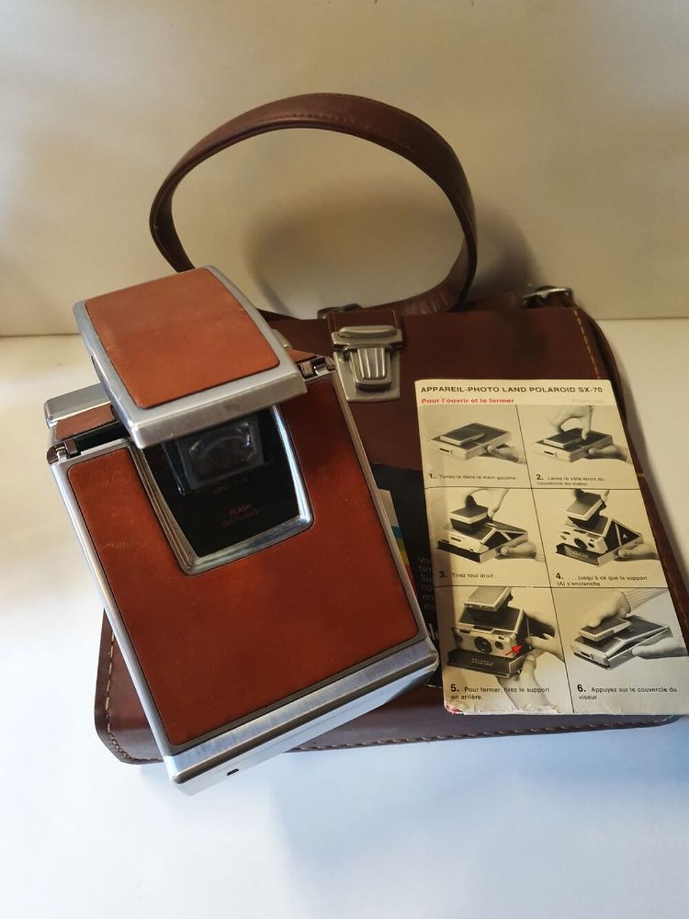 Appareil photo POLAROID SX70 Photos/Video/TV