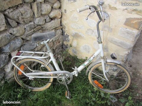 Ancien mini vélo pliable adulte à restaurer 
50 Digne-les-Bains (04)