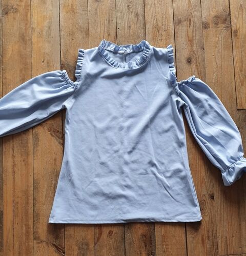 haut bleu clair manches longues S 2 Monistrol-sur-Loire (43)