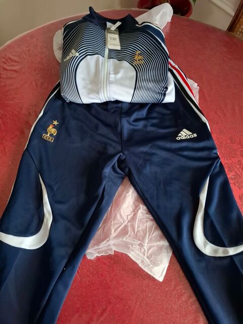 Surv�tement homme 150 Valines (80)