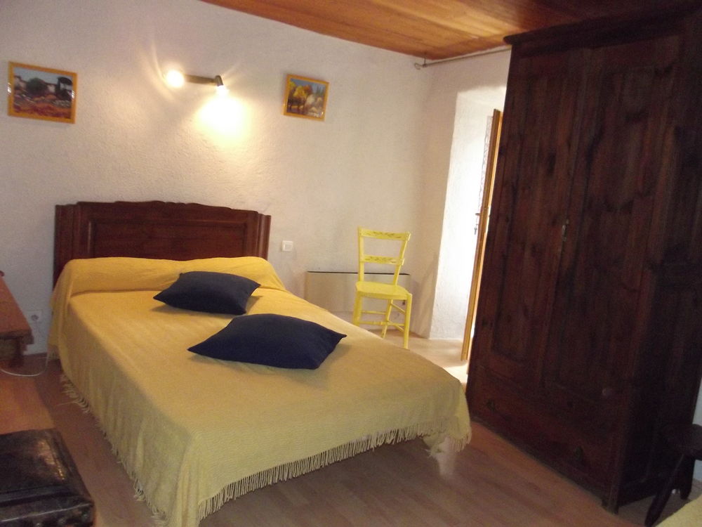   LOZERE Maison en pierre pour 2 à 7 personnes Languedoc-Roussillon, Esclanèdes (48230)